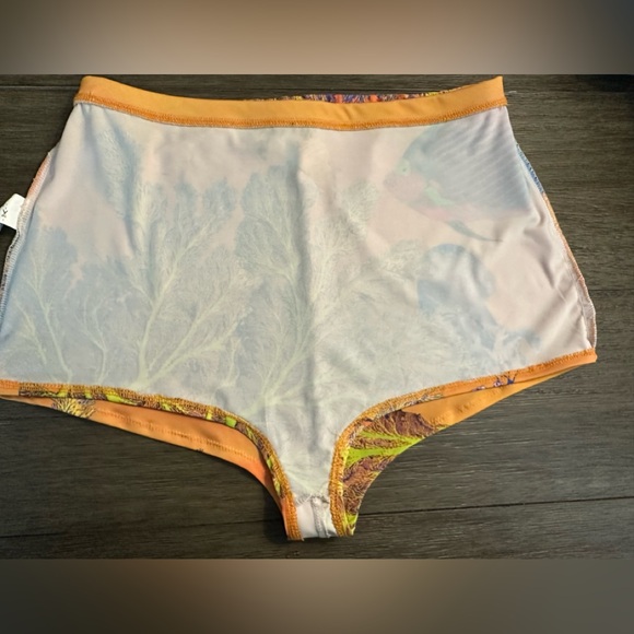 ZARA Ocean Reef Design Tap Shorts - Size M - Picture 11 of 14